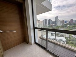 Latitude (D10), Condominium #450554361